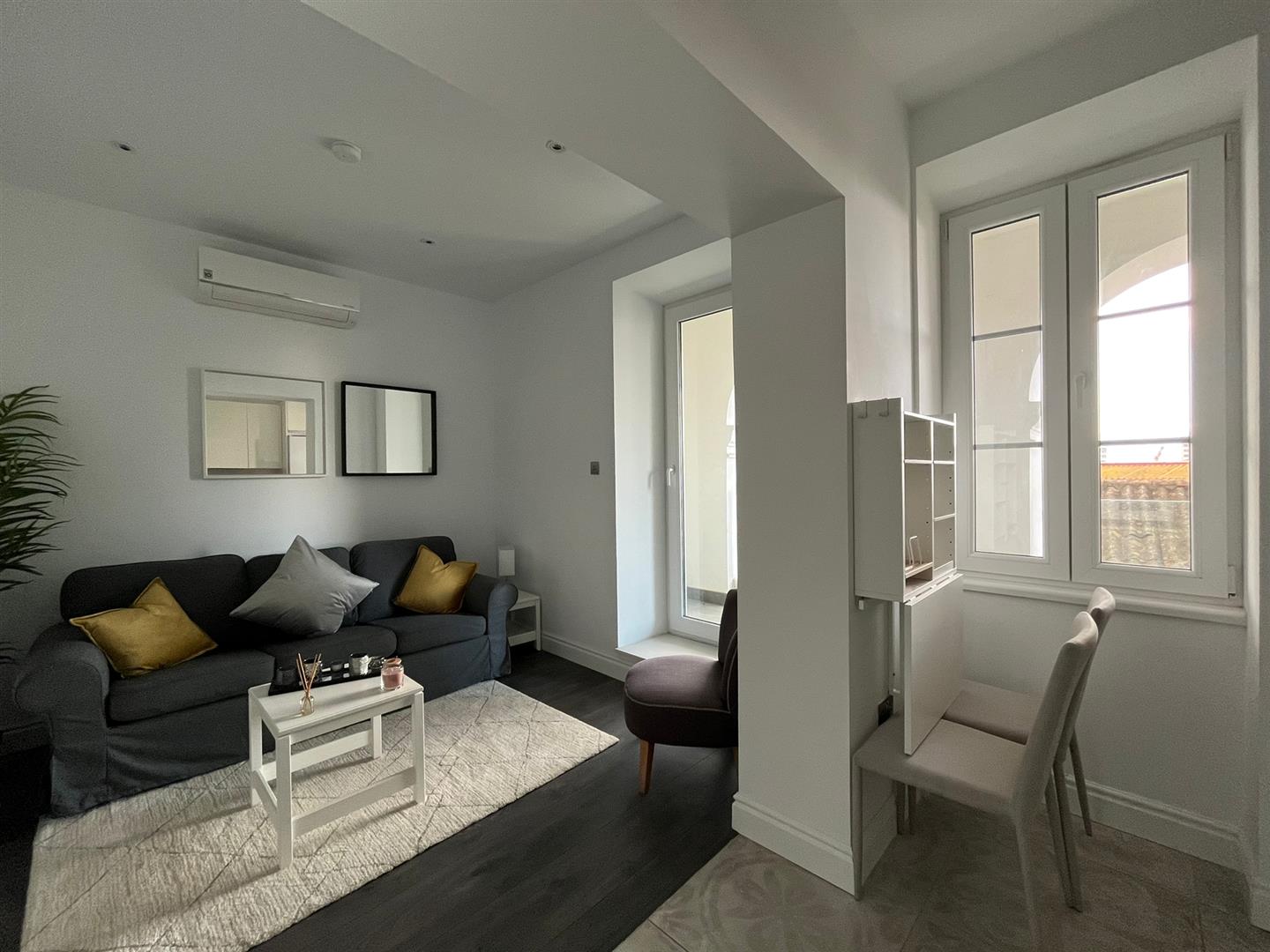 Image of Apartment - 1 Bedrooms - 1 Bathrooms for Rental in The Arches-Gibraltar, Image 5